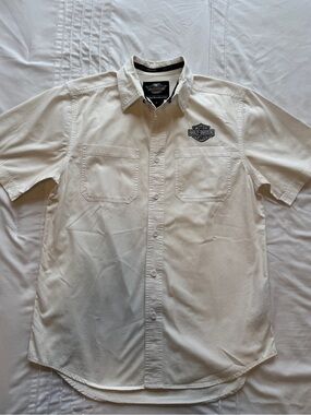 Harley-Davidson Cream Short-Sleeve Button-Down Shirt with Chest Patch